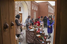نمایشگاه صنایع‌دستی هنرمندان البرز و قزوین به‌کار خود پایان داد