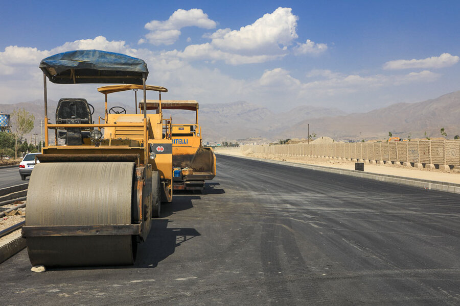 فاز جدید کنارگذر مهرشهر در اسرع وقت آماده بهره برداری شود / ضروت کاهش ترافیک