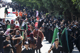 تجمع بزرگ «یوم العباس»؛ خروش ملت حزب الله کرج در تاسوعای حسینی
