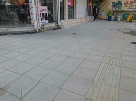 اجرای عملیات پیاده روسازی و جدول‌گذاری در خیابان «عدل» منطقه ۶ کرج