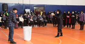 اجرای جنگ شادی «مسابقه محله» در منطقه ۱۰ کرج