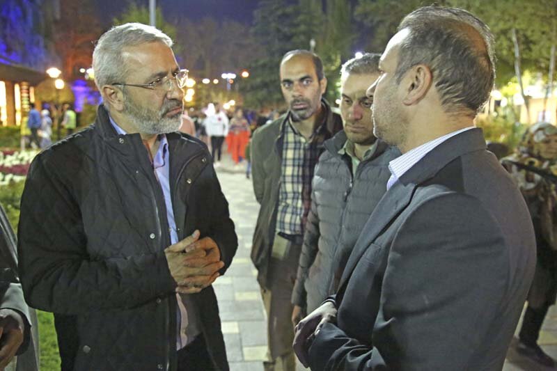 بازدید شبانه شهردار کرج از نهمین جشنواره لاله‌ها
