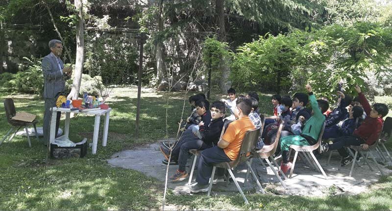 دانش‌آموزان کرجی هفته زمین پاک را پاس داشتند