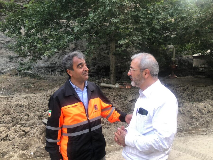 بازدید شهردار کرج از مناطق سیل‌زده جاده چالوس